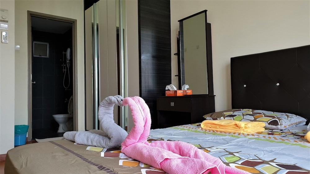 Zenith Suite Residence Room