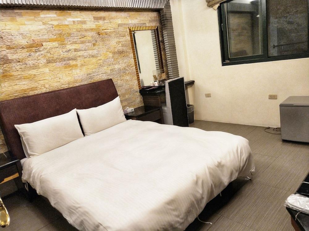 هاربور إيليت هوتل