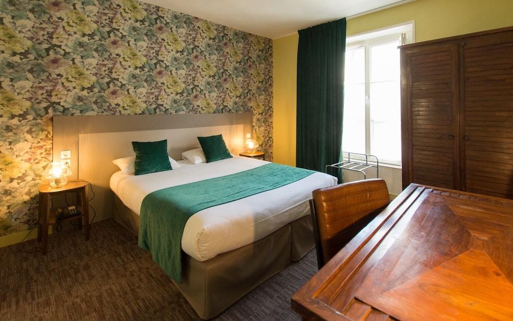 لوجي أوتل لي فير جالانت غرفة