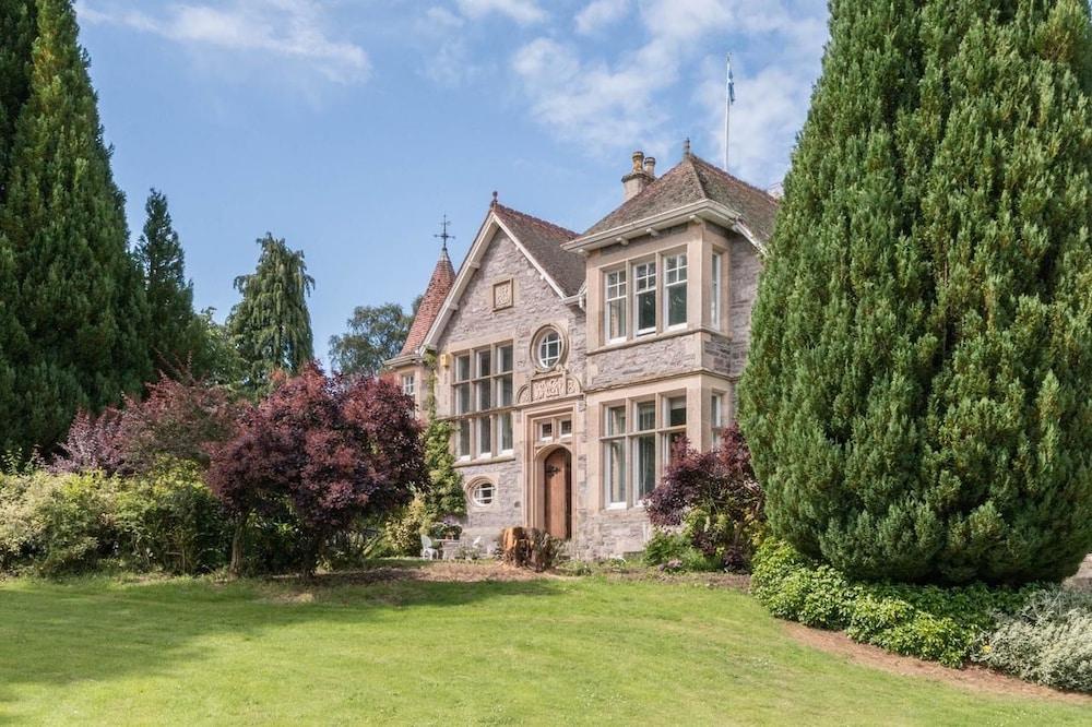 Firlands House