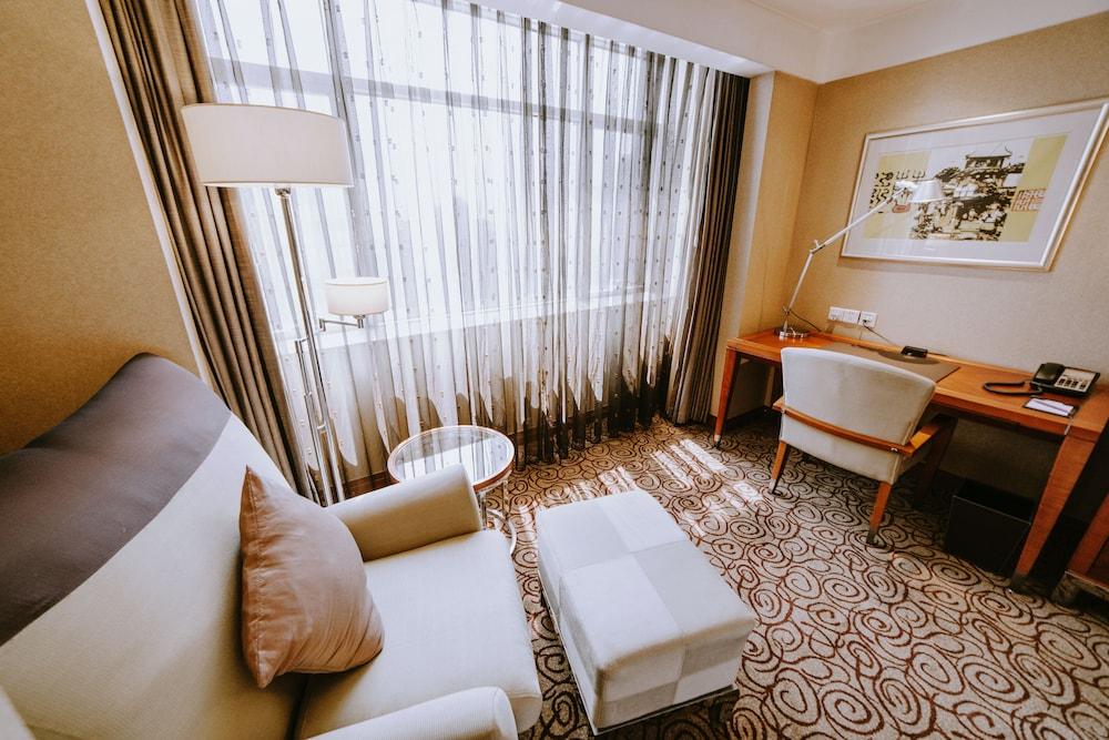 Dekin Hotel Chongqing Jiefangbei