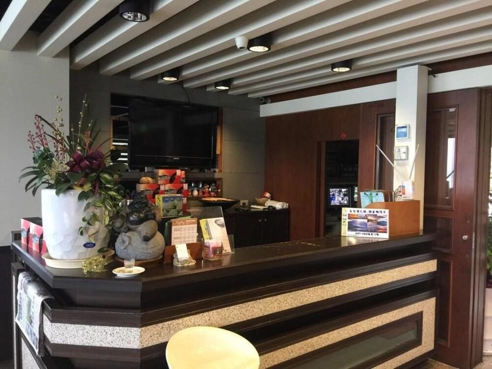 Sun Fog Inn Reception