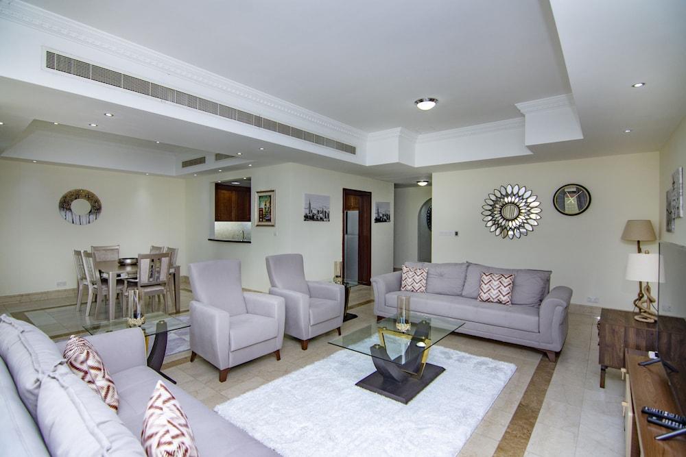 فيلا مسك باي ديلوكس هوليداي هومز الفندق من الداخل