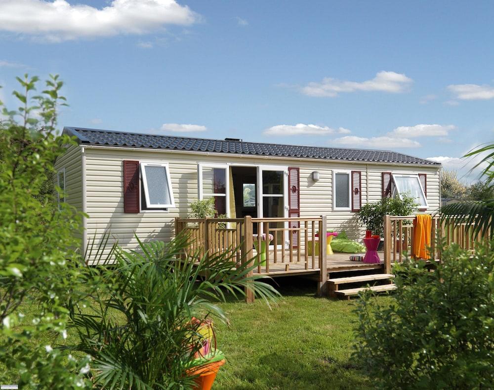 Camping Officiel Siblu Les Pierres Couchées