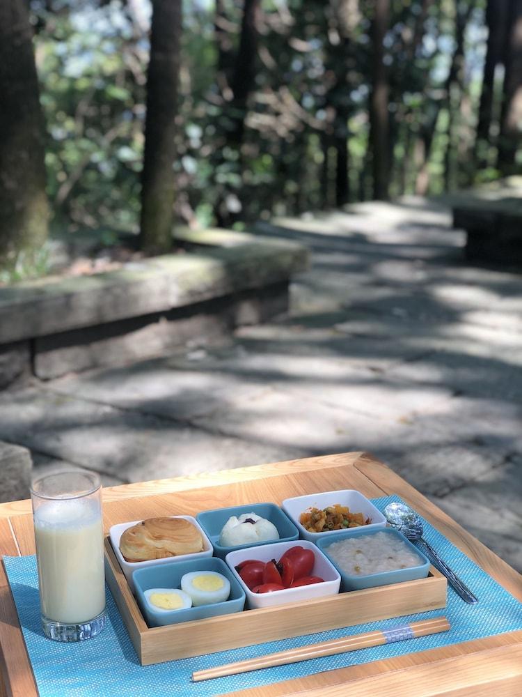 Wuhua Yisu Yunjin Branch Restaurant
