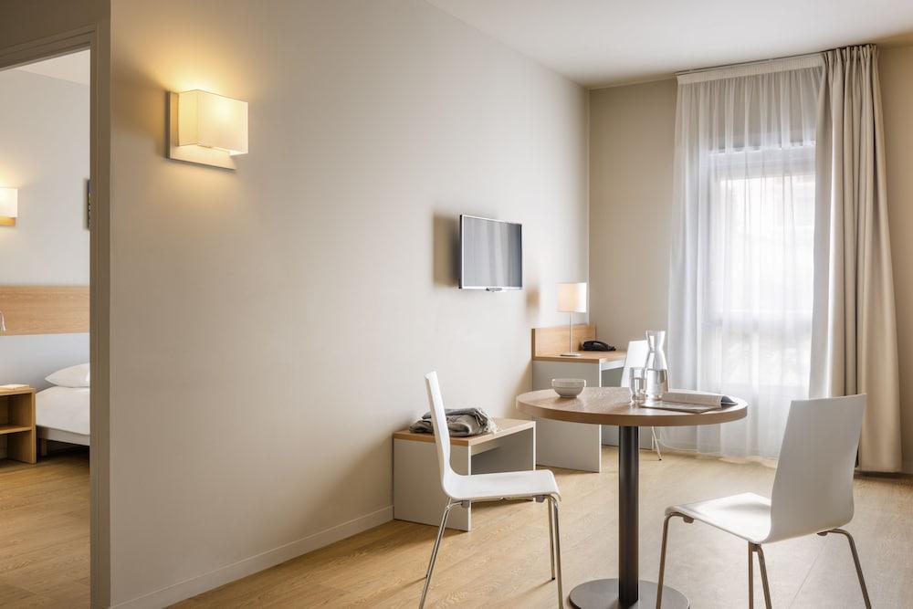 Aparthotel Adagio Access Dijon République Room