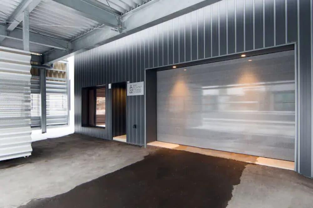 Ms Studio Exterior
