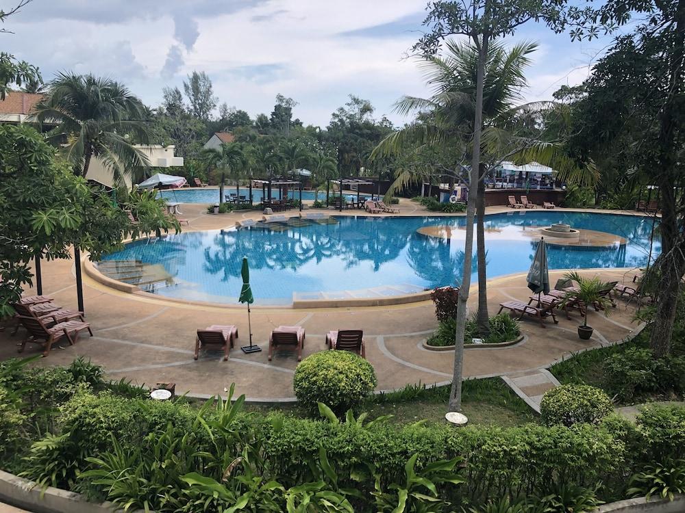 Lanta Resort
