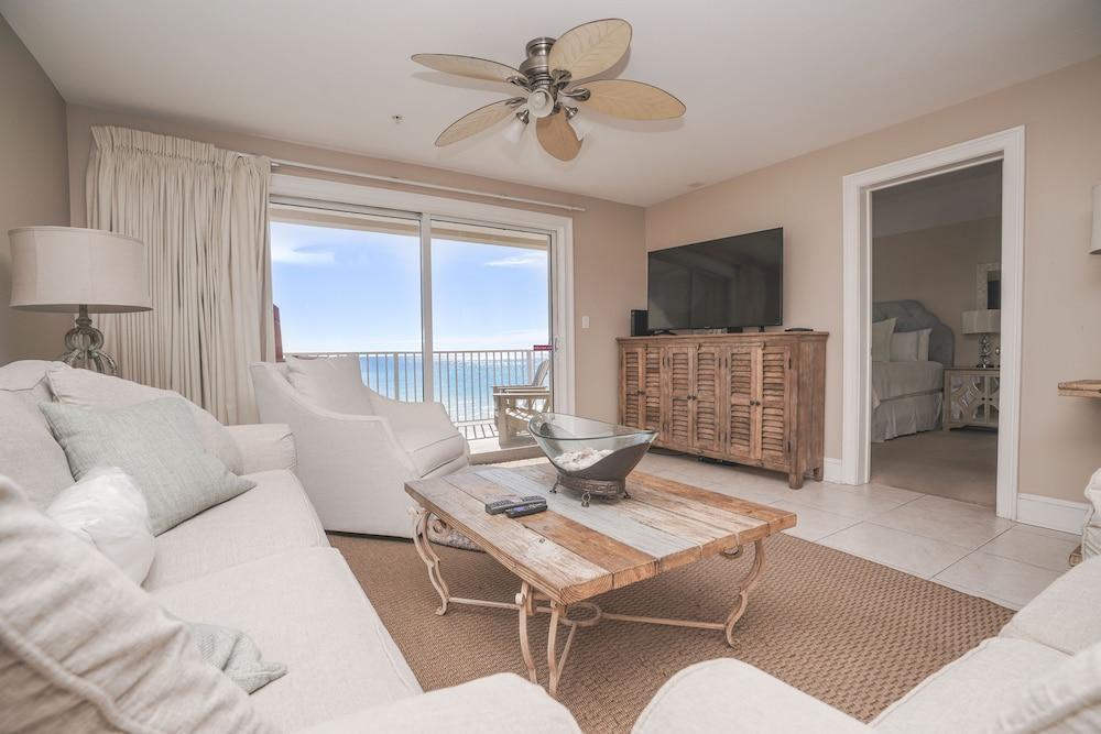 Crystal Dunes Beach Resort by Panhandle Getaways Interior
