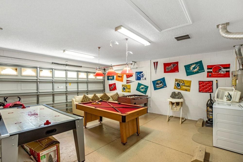 Modern 4 bed Home With own Private Pool Close to Disney - 253 Game Room