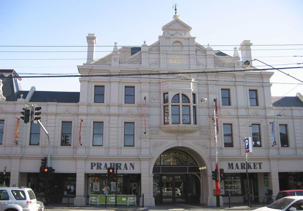 Quest Prahran Exterior detail