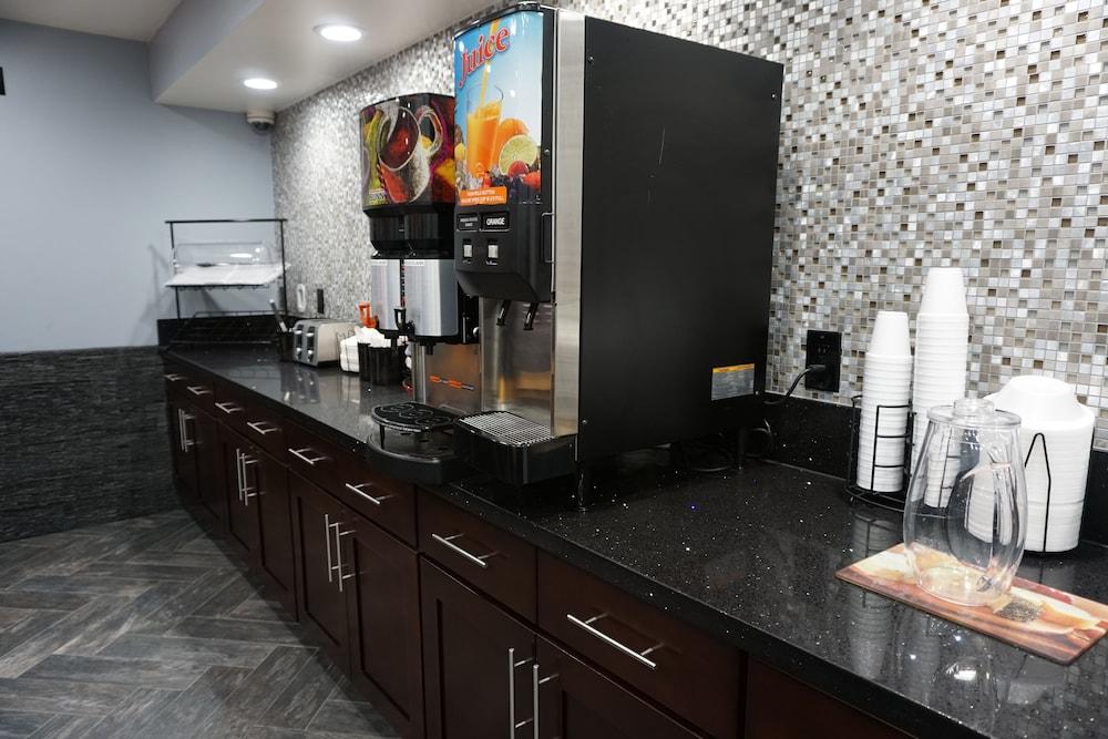 هوليوود إن إكسبريس لاكس منطقة الجلوس في الردهة