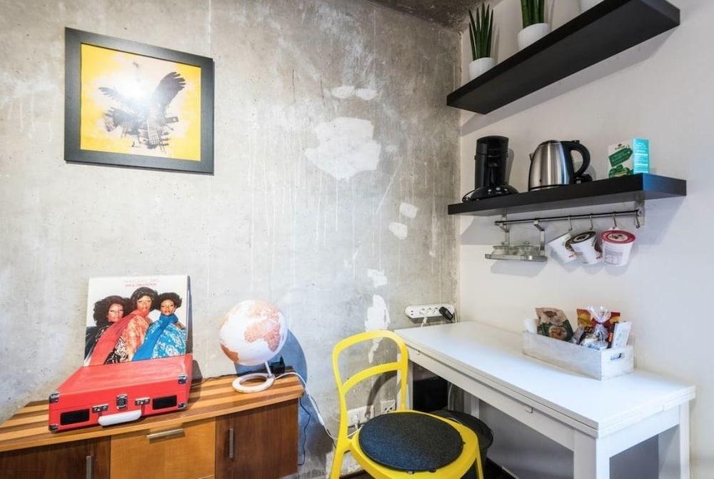 Charming Hipster Flat Room