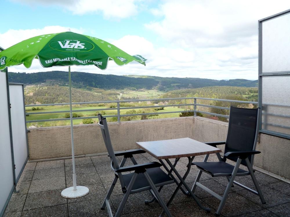 لوجي أوتيل لو بانوراميك شرفة