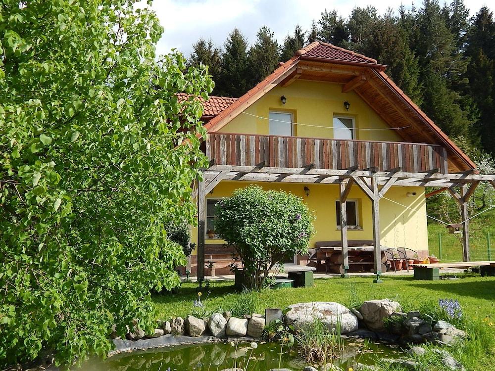 Sunny Holiday House B&B