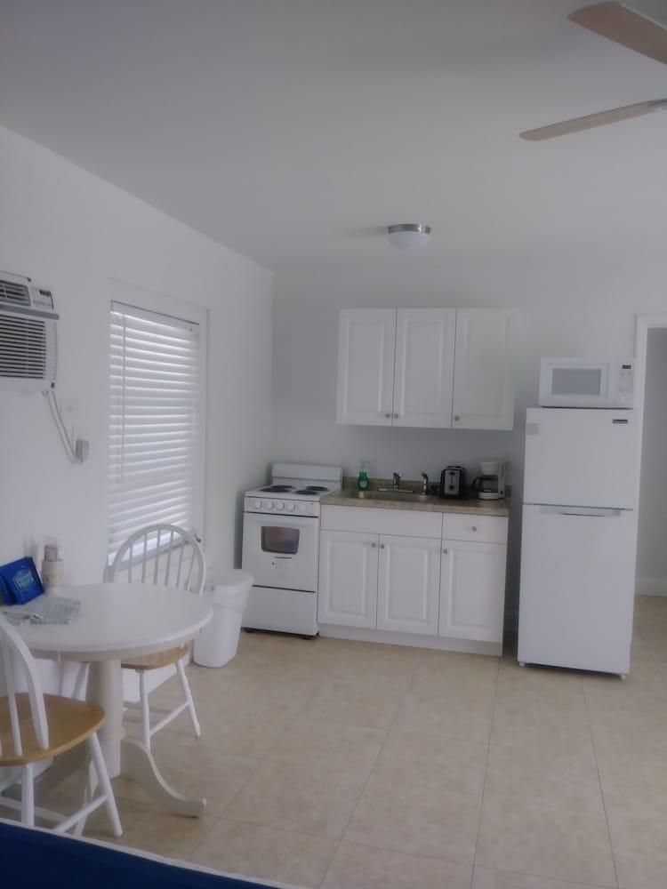 Kingsail Resort Room