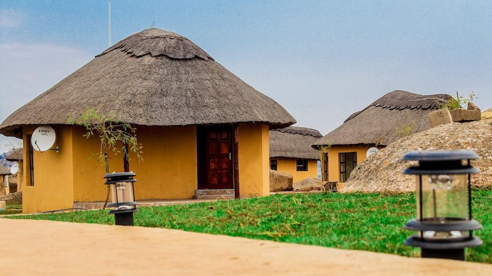 Sibebe Resort Exterior