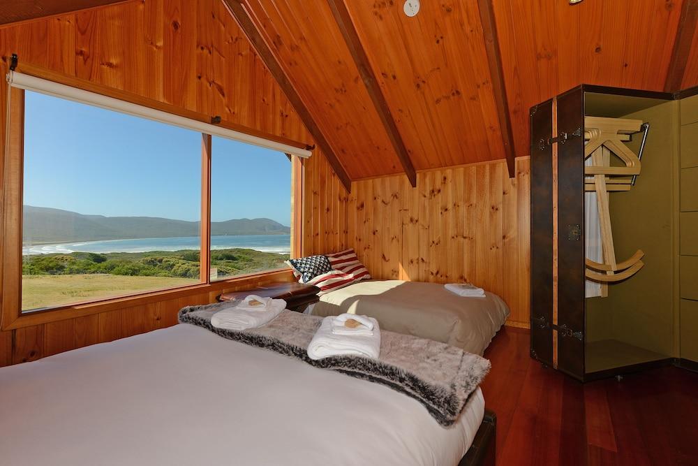 Cloudy Bay Villa Room