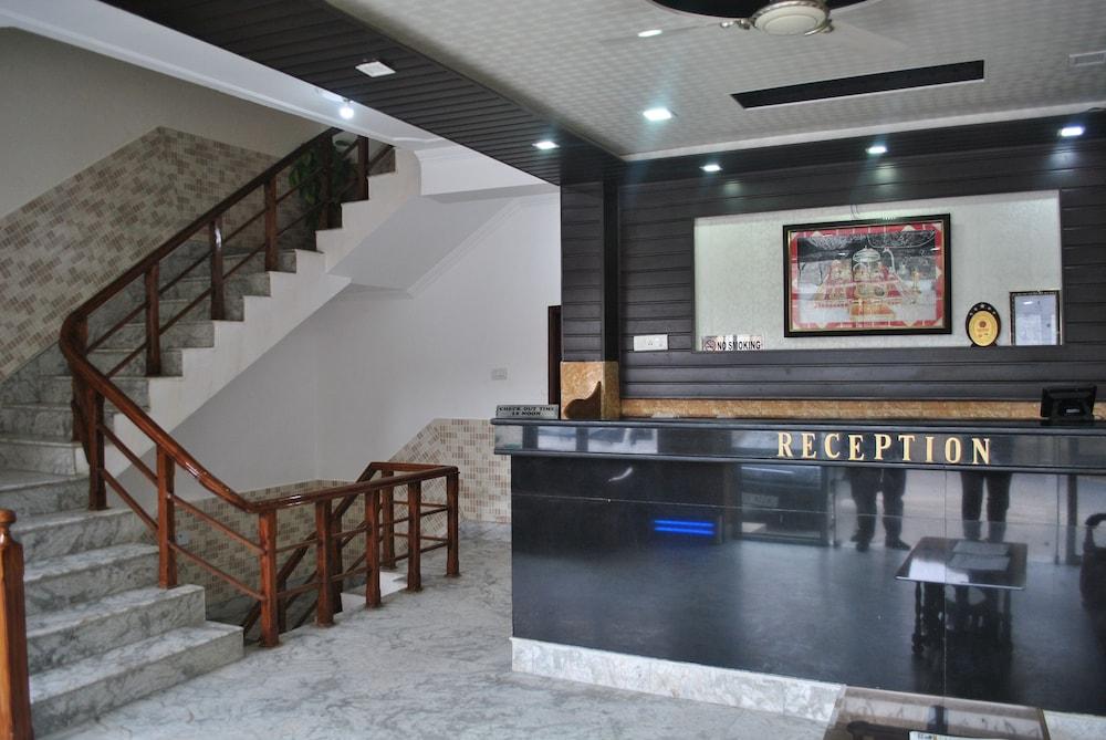 Hotel Maha Luxmi Palace Reception