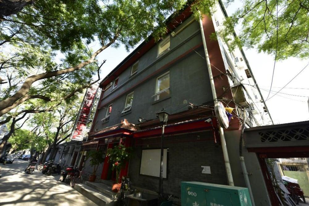 هابي دراجون آر جاي ألي هوتل تفاصيل الفندق من الخارج