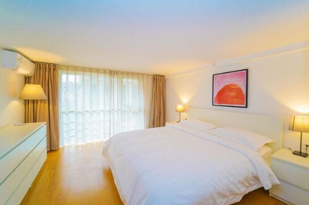 مور ريزيدنس لوجياتسوي شانجهاي غرفة