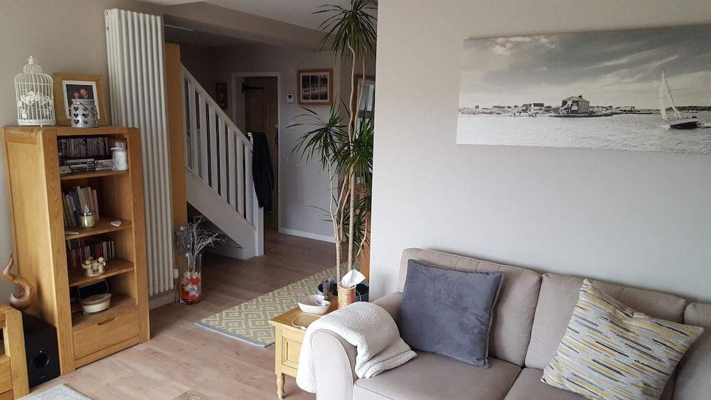 B&B By The Sea Interior