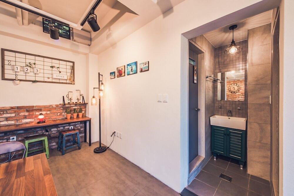 Jeju Abientot Interior