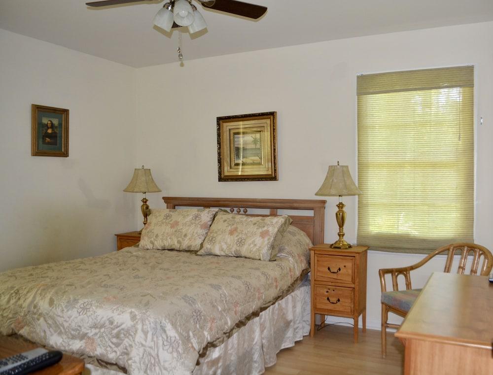 A Jekyll Interlude by Jekyll Realty Others