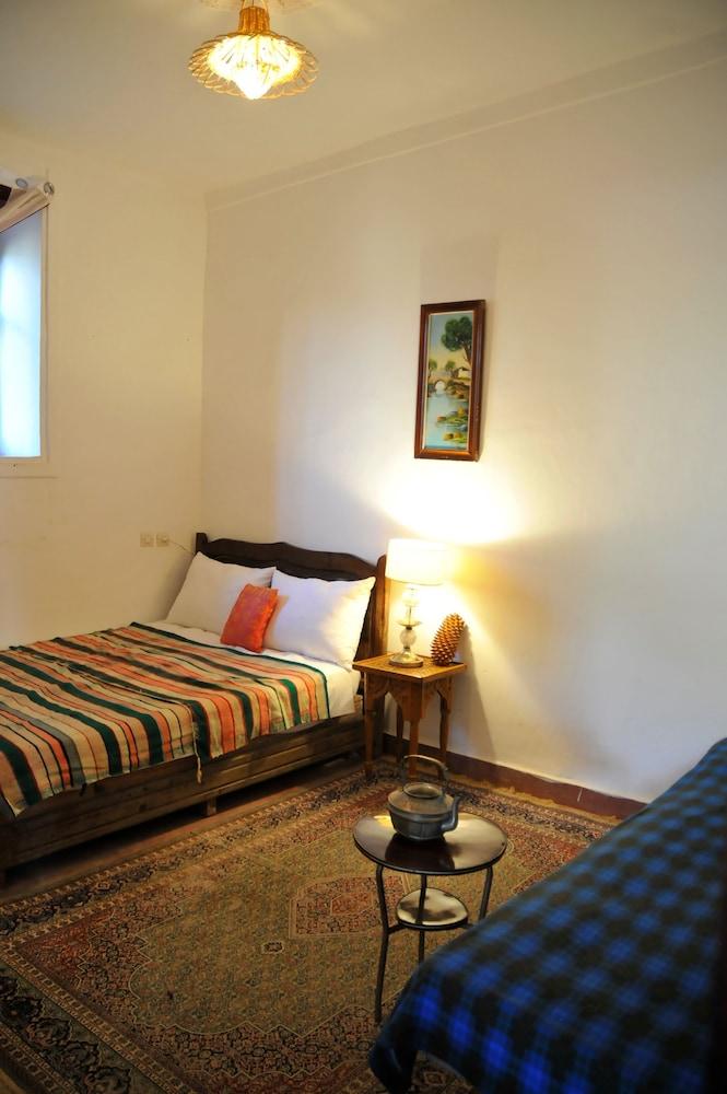 Mandar Kebir Room