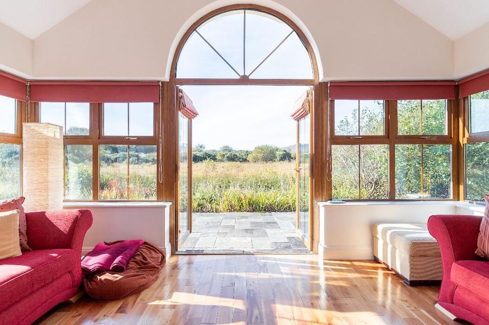 Alaind Lodges Interior