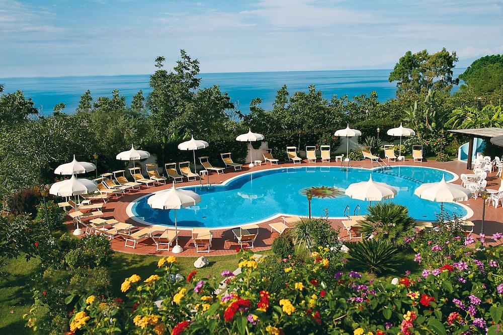 Hotel Tirreno