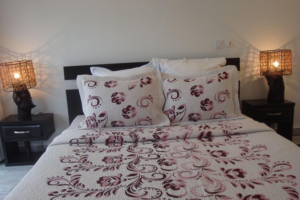 Ernaa Chambres D'Hotes Featured Image