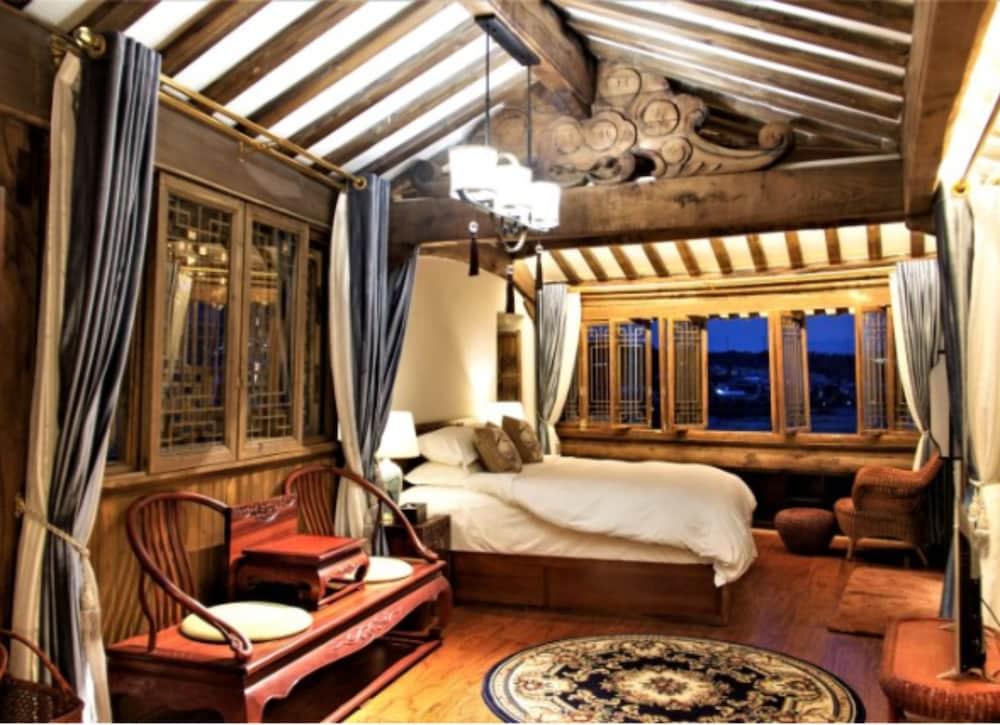 Colorful Mountain Boutique Inn