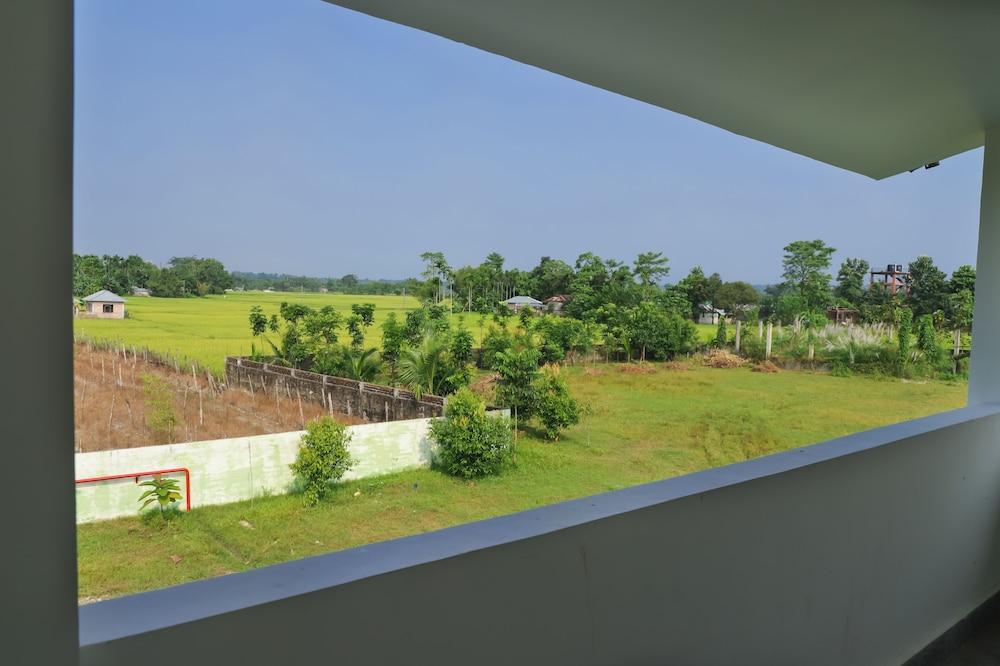 Resort Trimurti Exterior