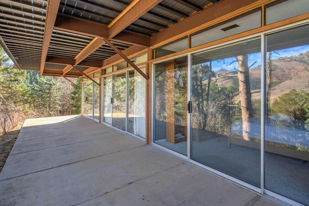 4BR Cabin With Fireplacemountain Viewsdog-friendly Exterior detail
