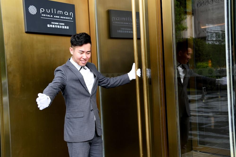 Pullman Fuzhou Tahoe Reception