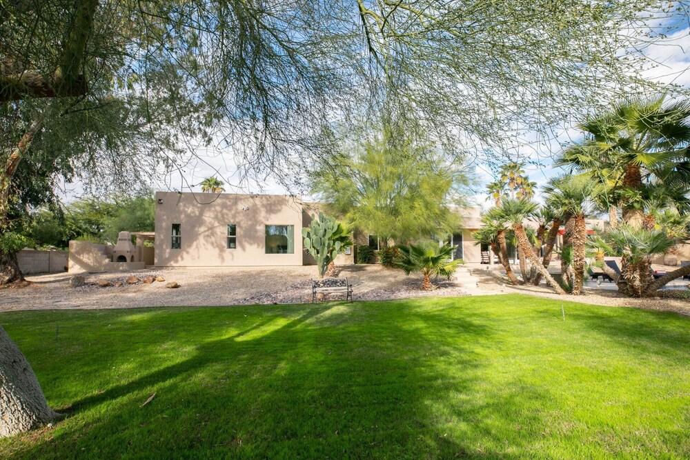 Jenan Ranch Property Grounds