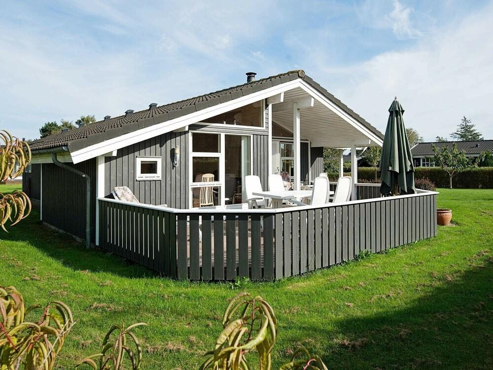 Comfortable Holiday Home in Odder With Sauna Exterior