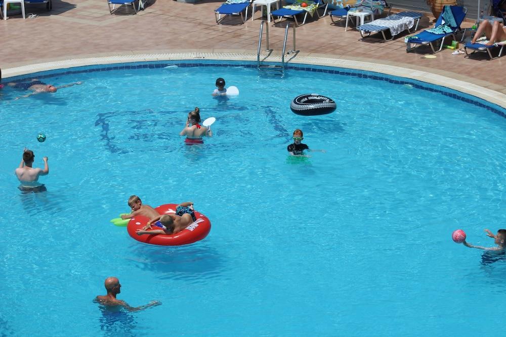 Lindos Nest Infinity Pool