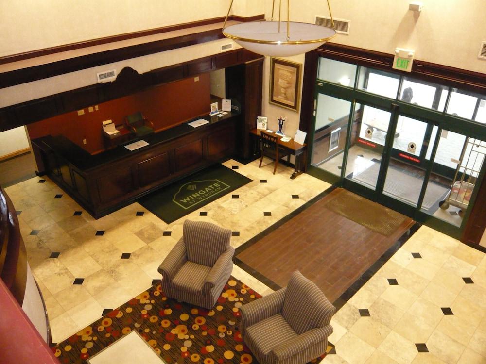 وينجيت باي ويندهام ستريتس بورو/كليف لاند سوث إيست الردهة