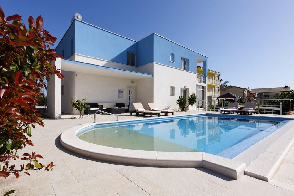 Villa Mermaid