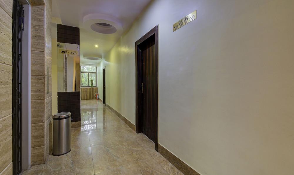 Treebo Archie Regency Interior