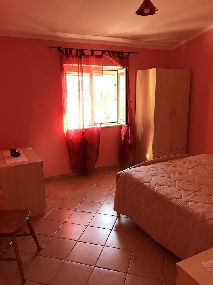 Bed & Breakfast Cilento Room