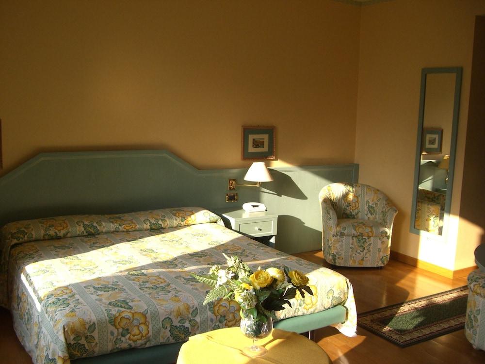 Albergo Maggio Room