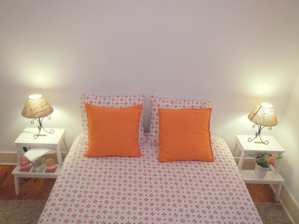 Estrela Charming Rooms by Host-Point Room