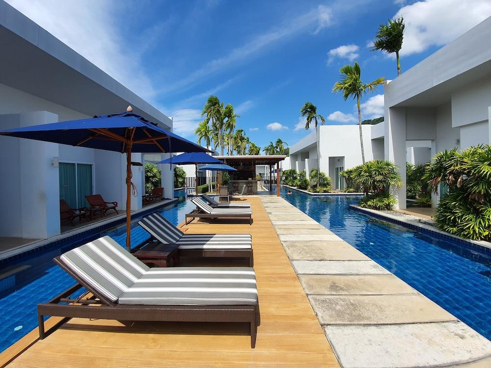 BLU PINE Villa & Pool Access Exterior