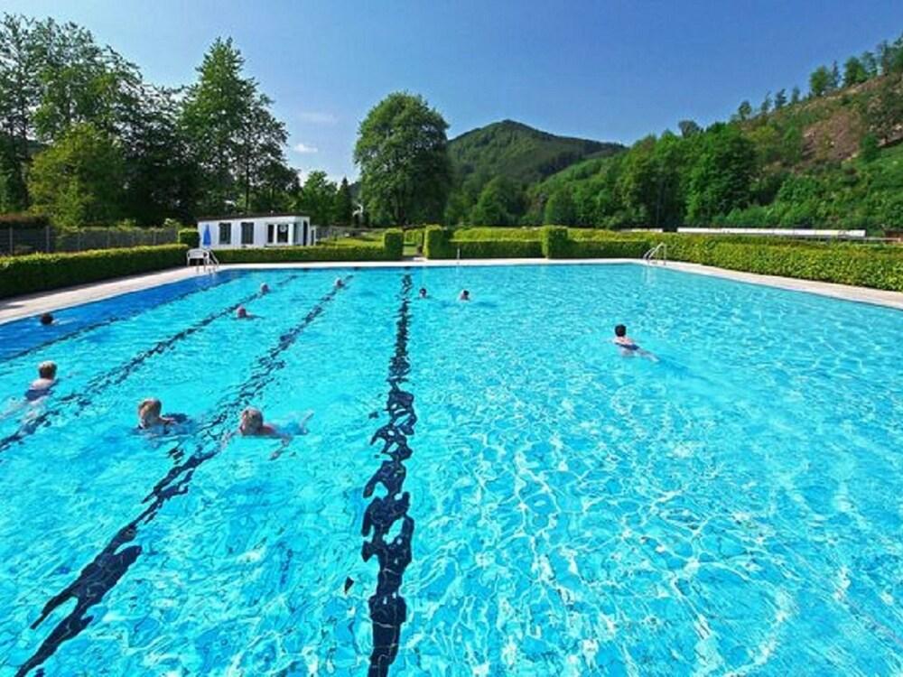 Holiday Home in a Quiet Location Directly Above the Postwiese Skiing Area in Neuastenberg Exterior