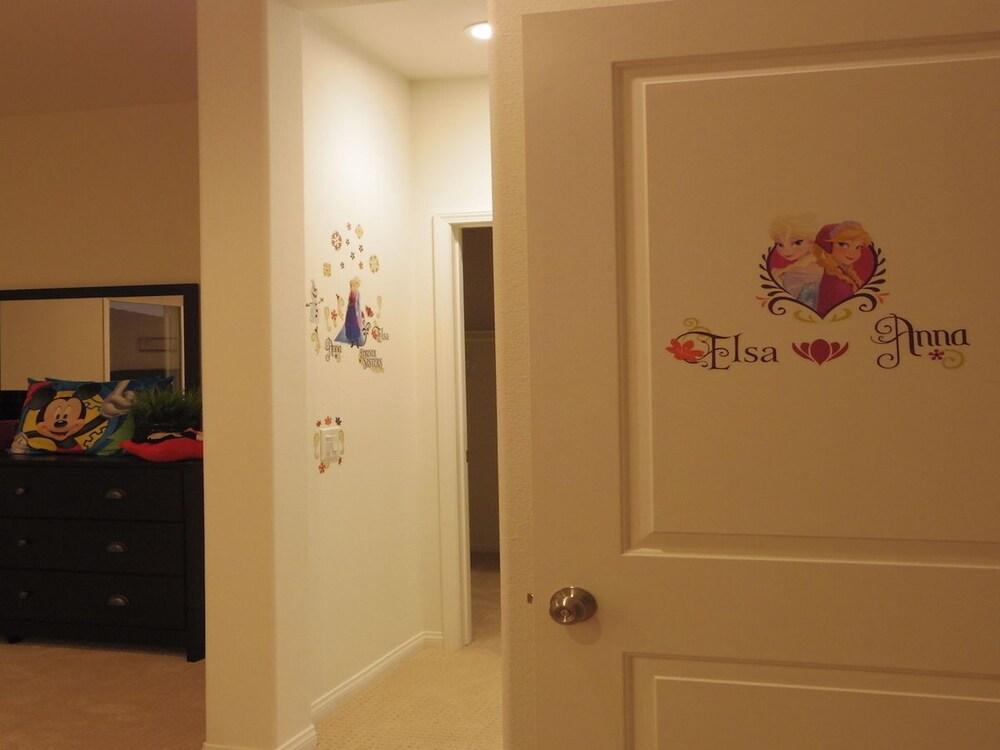 منزل من 3 غرف نوم بمنطقة منتجع أناهايم تفاصيل الفندق من الداخل