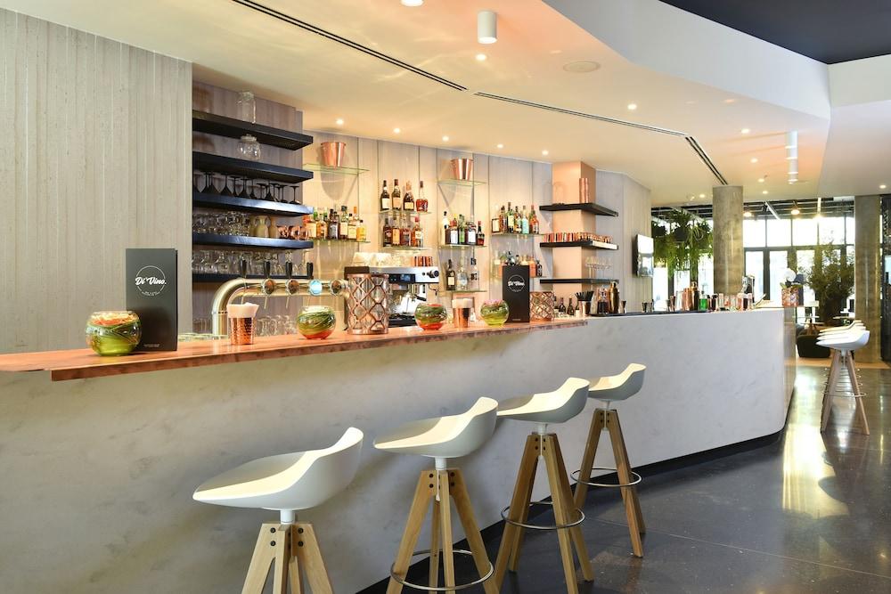 مارتن لوفين لا نيوف