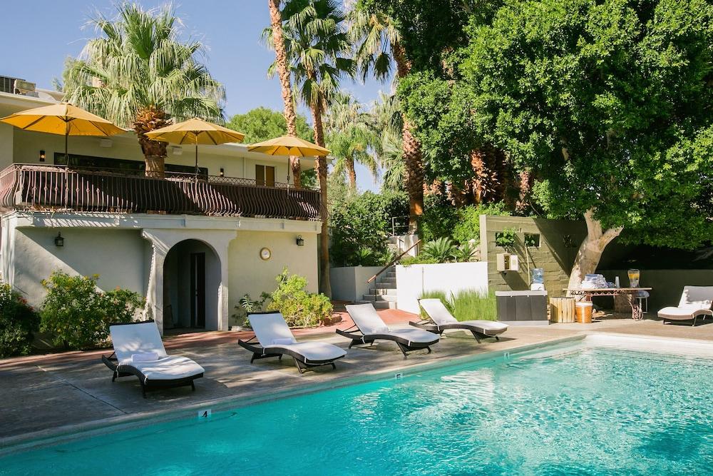 Two Bunch Palms Spa Resort - Adults Only Outdoor Pool